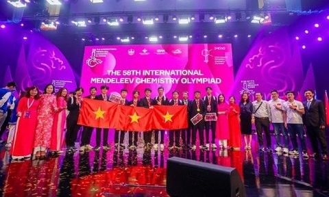 10/10 học sinh Việt Nam đoạt giải cao tại Olympic Hóa học quốc tế Mendeleev 2024