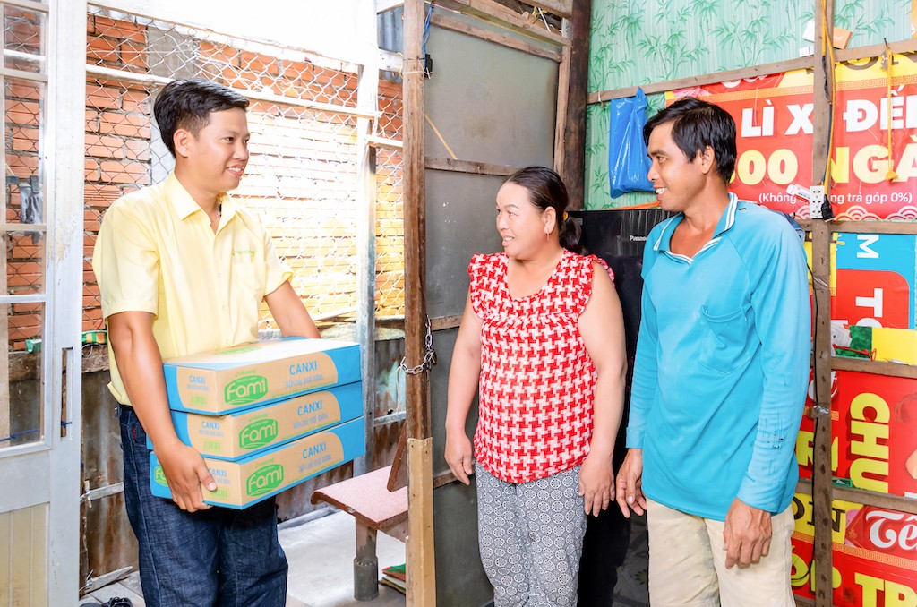 fami-mong-muon-thong-qua-nhung-chia-se-thiet-thuc-cua-nhan-hang-se-truyen-cam-hung-giup-nguoi-dan-hieu-ro-hon-tam-quan-trong-cua-dinh-duong-lanh-manh-1733209930.jpg