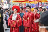 Hà Nội: 800 người mặc Việt phục tái hiện lễ cưới tại hồ Gươm