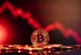 Nóng: Bitcoin ‘thủng’ mốc 65.000 USD, ‘vàng kỹ thuật’ trở thành tài sản rủi ro bậc nhất