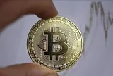 Bitcoin phục hồi nhẹ sau cú sốc