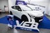 Xem kỹ VinFast VF 8 đời mới vừa về đại lý: Nhiều điểm khác bản cũ, khách vẫn xuống cọc dù chưa thấy xe