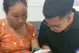 Phát hiện trẻ sơ sinh còn dây rốn bị bỏ trước cổng chùa ở Huế