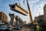 Phát hiện nhiều 'quái vật bê tông' nặng 100 tấn liên tục xuất hiện giữa thủ đô 10 triệu dân, thực hiện nhiệm vụ nâng đỡ công trình trị giá 5,5 tỷ USD