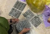 Ập vào căn nhà ở TPHCM, công an bắt giữ 5 người
