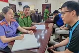 Công an lấy lời khai hàng trăm nghi phạm trong đường dây lừa đảo bán hợp đồng kỳ nghỉ