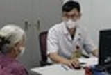 Hết cảnh chen chúc từ 5h sáng, người bệnh ngỡ ngàng khi 10 phút đã được gọi khám