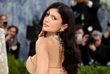 Kylie Jenner bị tố làm đầu bếp riêng sảy thai!