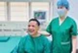 Người đàn ông 2 năm sống nhờ máy thở hồi sinh từ lá phổi hiến của cô gái 22 tuổi