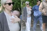 Lady Gaga sinh con ở tuổi 39