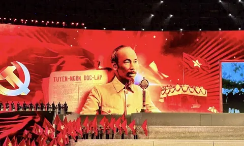 Khai mở sức mạnh văn hoá Việt Nam - Bài 1: Sứ mệnh đi trước “soi đường”