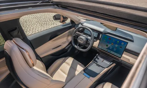 Chủ xe đánh giá trải nghiệm đáng tiền trên Lynk & Co 08 EM-P