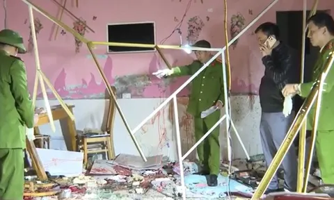 VIDEO: Giám đốc Công an Thanh Hóa tới hiện trường, chỉ đạo phá án vụ ném mìn