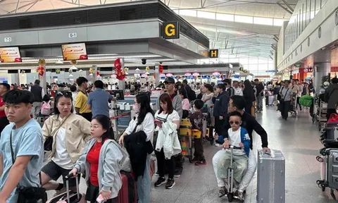 Tân Sơn Nhất dự kiến đón gần 170.000 khách trong mùng 5 Tết