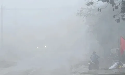 Miền Bắc đón đợt không khí lạnh mới, trời mưa phùn kèm sương mù dày đặc