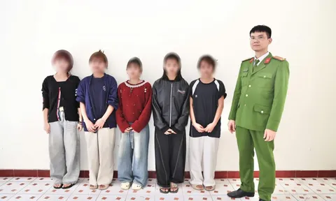 5 nữ sinh lớp 8 ở Tuyên Quang âm thầm rời trường, bắt xe khách đi Hà Nội: Cuộc truy tìm nghẹt thở đến tận khuya