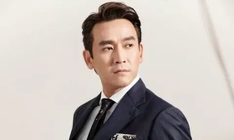 "Ông chú" nổi tiếng showbiz lên tiếng về hình ảnh nhập viện cấp cứu