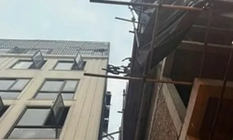 Lời kể, danh tính của người hùng phá mái tôn ngôi nhà 6 tầng lao vào cứu người trong biển lửa