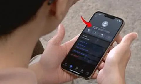 Hành động quen thuộc khi gọi điện thoại có thể bị Bộ Công an phạt tới 80 triệu đồng, người dân cần biết