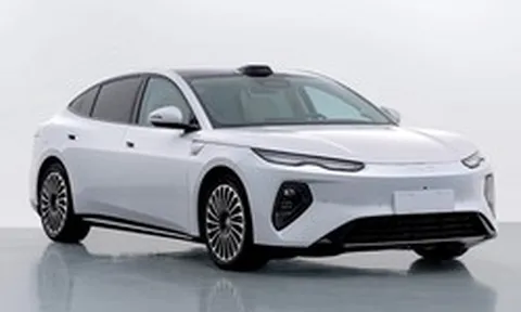 Sạc 5 phút chạy 400km: BYD Seal 08 lộ diện thông số khiến đối thủ 'đứng ngồi không yên'