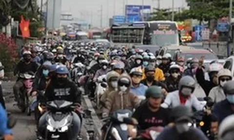 Siết khí thải xe máy: Đề xuất hỗ trợ vay 0% để lao động nghèo đổi xe mới