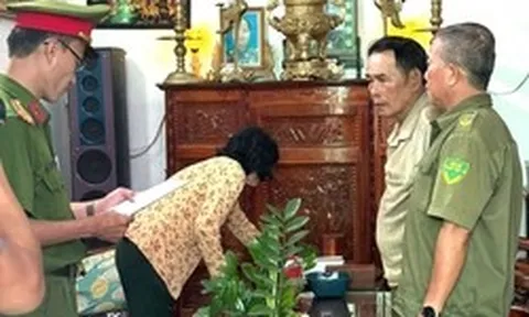 Thi hành lệnh bắt tạm giam, khám xét nơi ở của người đàn ông xây gần 50 căn nhà trên đất người khác