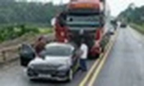 Tài xế Mercedes khai lý do chặn đầu cả dòng xe trên cao tốc Nội Bài - Lào Cai