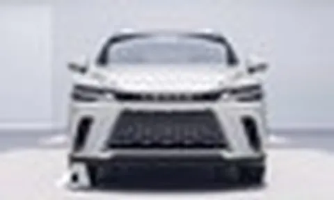 Lexus RX lần đầu lộ bản nâng cấp: Mặt trước thay đổi, nội thất có thể đổi phong cách mới đỡ rối mắt