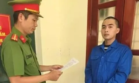 Khởi tố đối tượng chuyển 1kg vàng qua biên giới