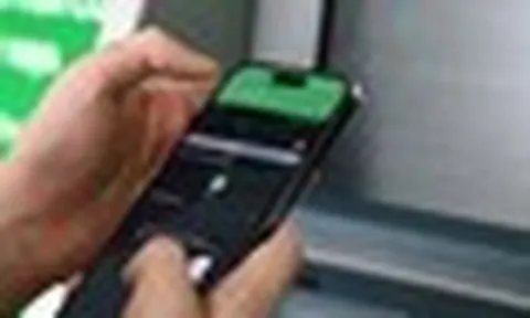 Cơ quan Thuế yêu cầu Vietcombank, Agribank, VietinBank... trích tiền từ tài khoản ngân hàng của loạt người nộp thuế có tên sau