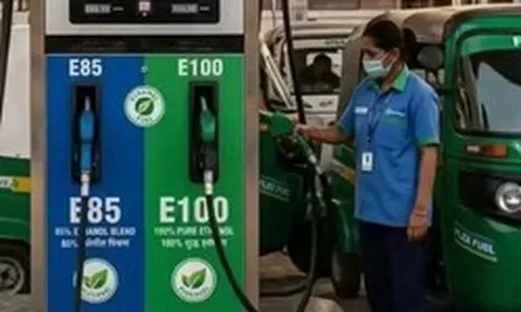 Việt Nam vừa phổ cập xăng E10, một quốc gia châu Á đã chính thức thông qua nhiên liệu E100, chạy gần như hoàn toàn bằng cồn
