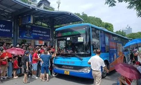 Tin vui bất ngờ cho tất cả người đi xe buýt ở Hà Nội từ 1/7