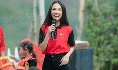 Hiền Thục "đứng hình" khi được học sinh lớp 6 gọi là chị, tiết lộ bí quyết trẻ lâu gây bất ngờ