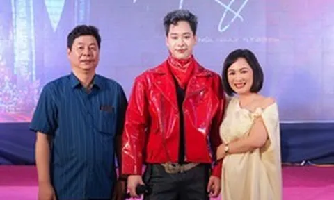 Á vương Minh Tuấn ra mắt vai trò ca sĩ, mẹ là nguyên Phó giám đốc Nhà hát Công an Nhân dân nói gì?