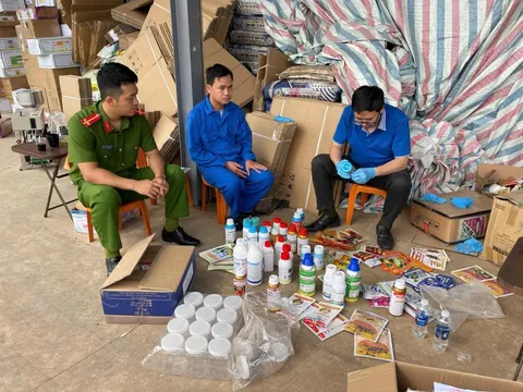 Khám xét khẩn cấp các địa điểm kinh doanh của Nguyễn Văn Tám 35 tuổi tại 8 tỉnh, thành