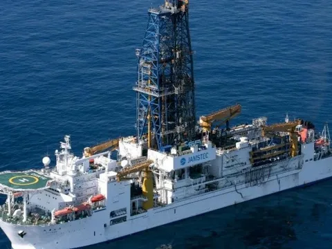 Không phải Trung Quốc, một quốc gia tìm thấy kho báu ở độ sâu 6.000m: Thế giới có thể dùng hàng trăm năm