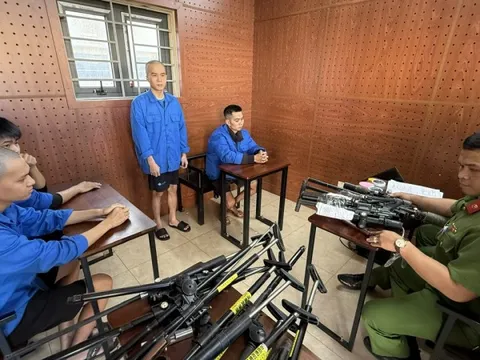 Ra lệnh bắt tạm giam, khám xét nơi ở của Nguyễn Đức Phúc, 27 tuổi