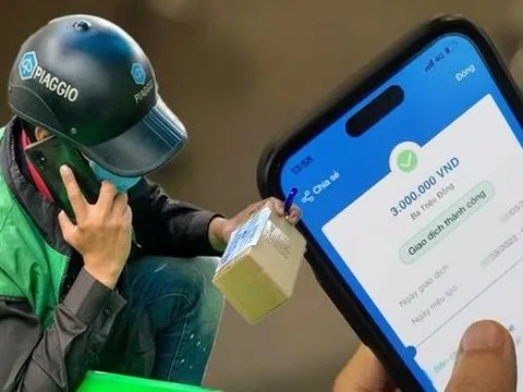 Đã chuyển khoản 1 tỷ đồng nhưng shipper không cho nhận hàng, người phụ nữ Hà Nội báo công an