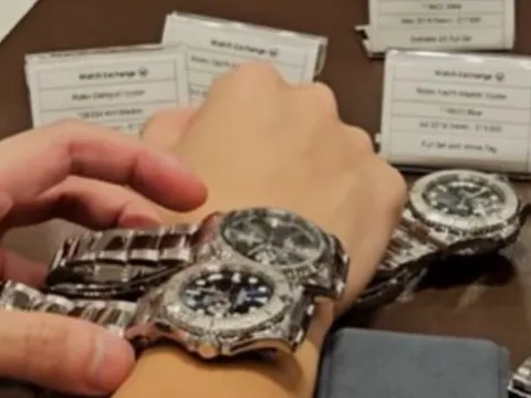 Thưởng Tết bằng xe sang, đồng hồ Rolex: Doanh nghiệp chi đậm để giữ chân nhân tài