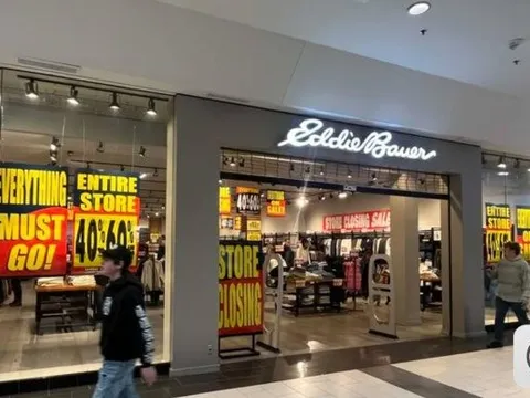 Thương hiệu đồ thể thao 100 năm tuổi vừa chính thức nộp đơn xin phá sản, đang cân nhắc bán toàn bộ 220 cửa hàng