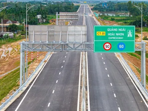 Cận cảnh cao tốc hơn 20.000 tỷ bất ngờ tạm dừng thông xe trong dịp Tết