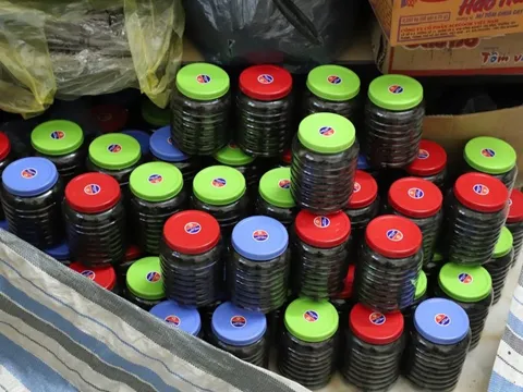 Mua thuốc đông y về uống liền ăn khỏe ngủ ngon, tăng cân nhanh, công an Việt Nam lập tức vào cuộc theo dõi