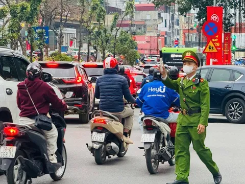 Mùng 1 Tết, ra đường vi phạm giao thông có bị xử phạt nặng hơn ngày thường?