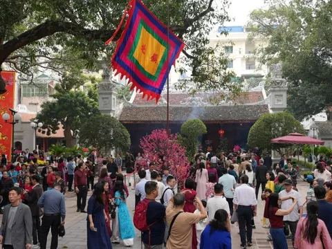 Cập nhật thời tiết mùng 2 Tết: Không khí lạnh phủ khắp miền Bắc, Hà Nội mưa nhỏ, trời rét