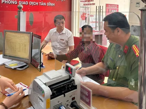 Tất cả người dân có tài khoản ngân hàng chú ý: Làm sao để không bị chặn giao dịch từ 1/3?