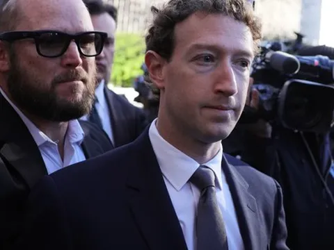 Sếp Facebook xuất hiện trong phiên tòa chưa từng có tiền lệ