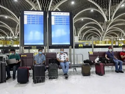 Giá vé máy bay trên các chặng Á - Âu tăng vọt