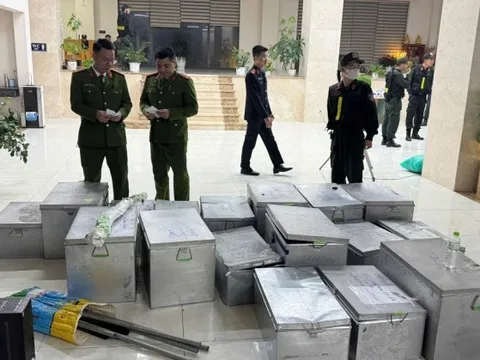 Đồng loạt khám xét trụ sở, nơi ở, bắt giám đốc Hoàng Văn Cường