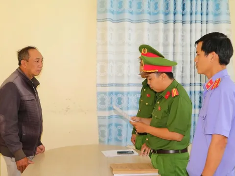 Khởi tố, cấm đi khỏi nơi cư trú đối với Lê Văn Chuồng