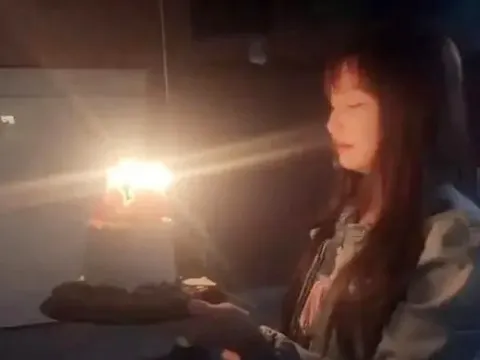 Nữ diễn viên 27 tuổi bị bỏng nặng vì bắt trend "bánh sinh nhật phun lửa"